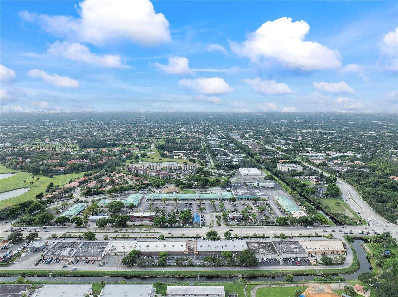 Small Image of 7891 WEST SAMPLE RD, Coral Springs Number 28
