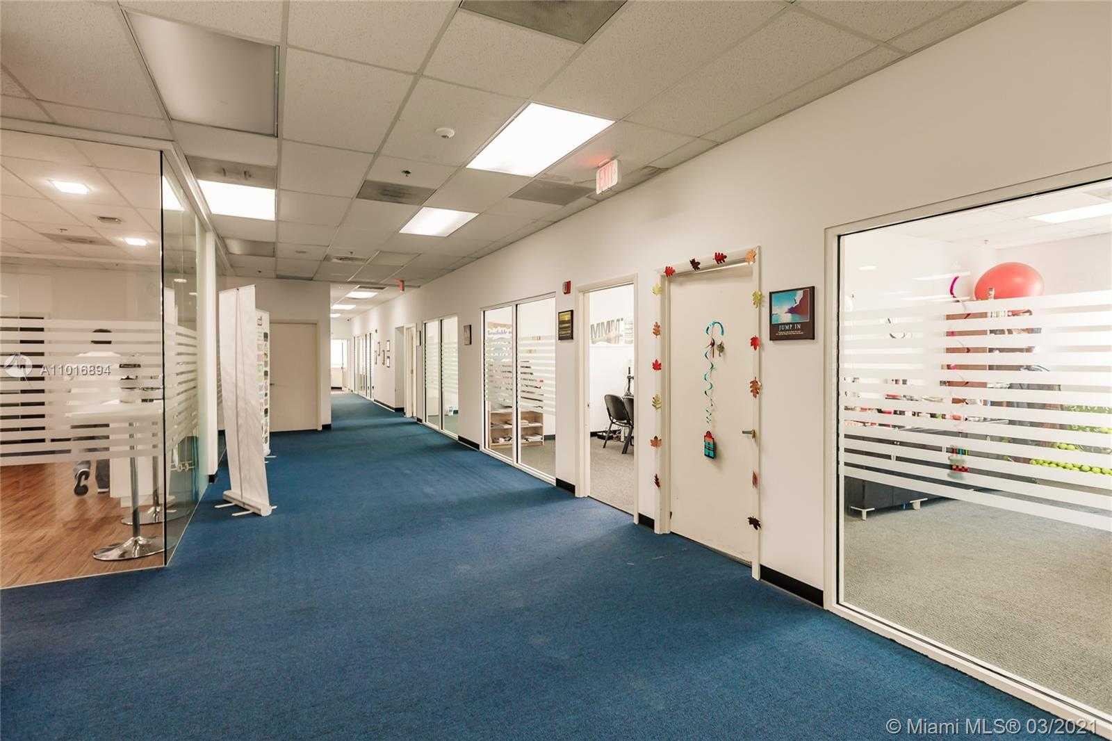 Small Image of 9880 NORTH WEST 25TH ST, Doral Number 13