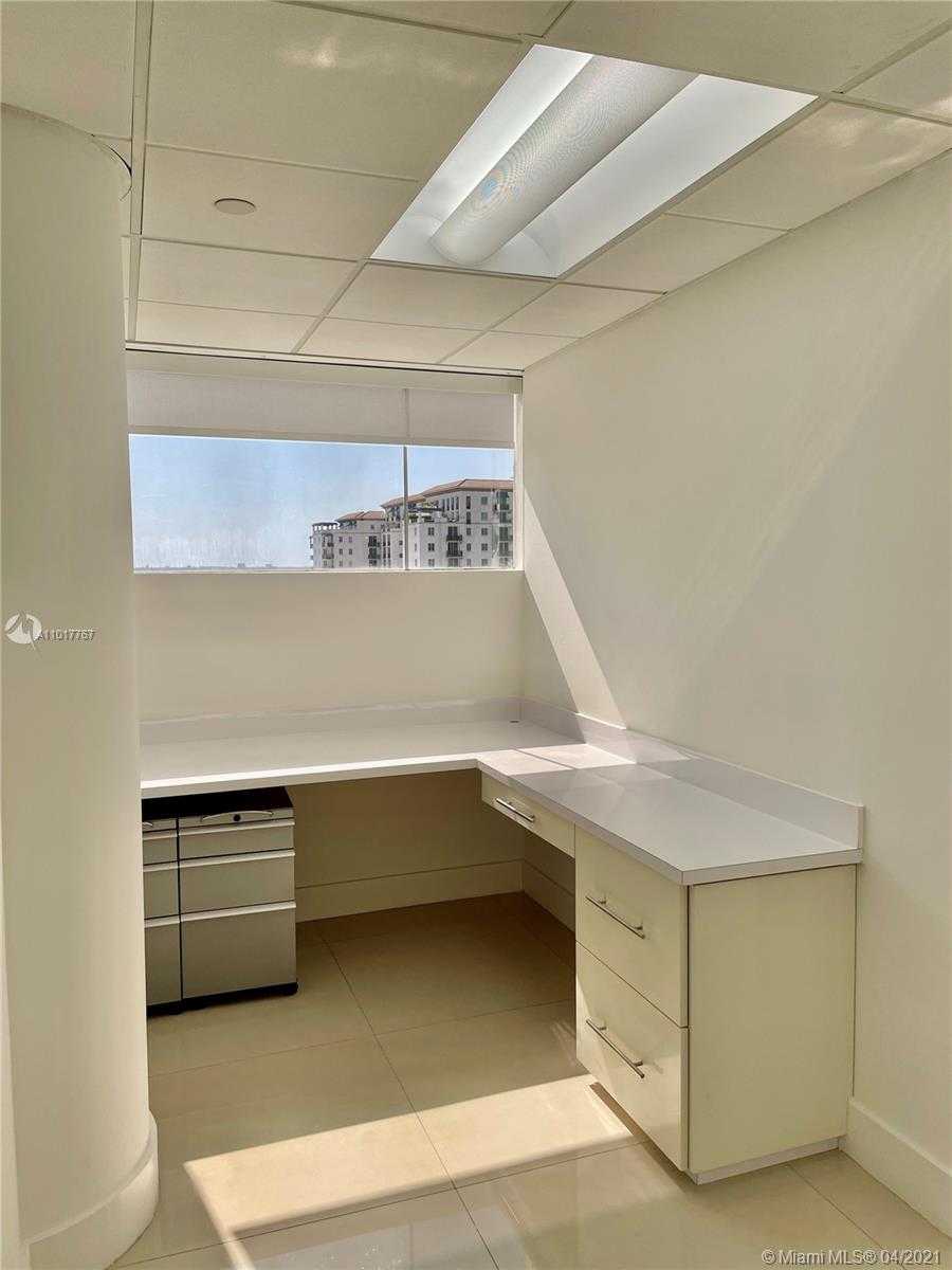 Small Image of 2100 PONCE DE LEON BLVD #1180, Coral Gables Number 12