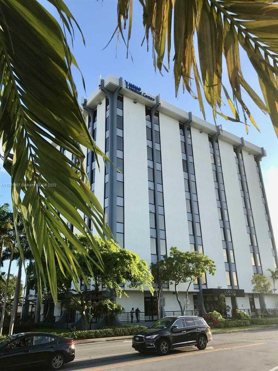 Small Image of 12550 BISCAYNE BLVD #206, North Miami Number 23
