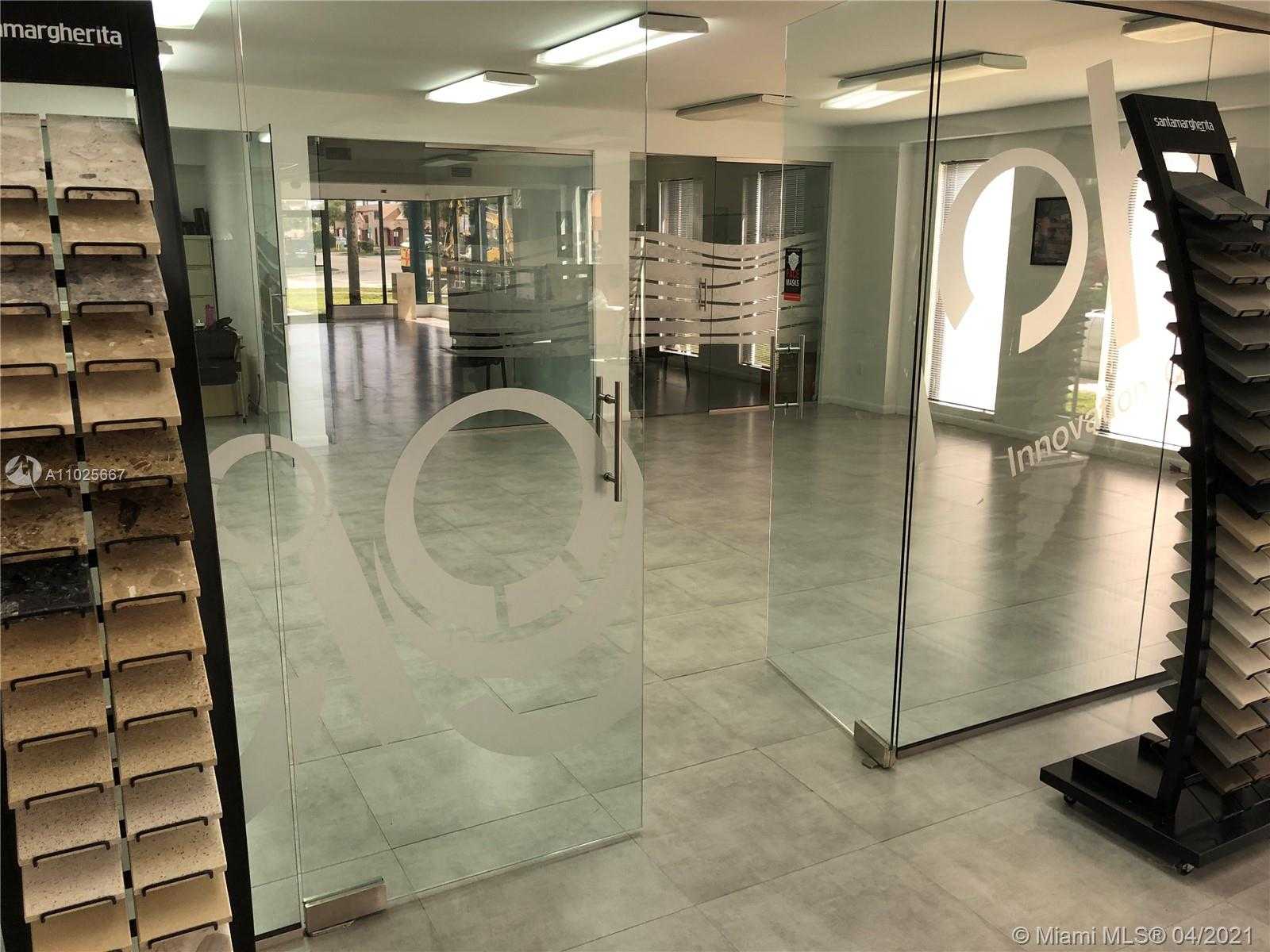 Small Image of 2140 WEST 62ND ST, Hialeah Number 3