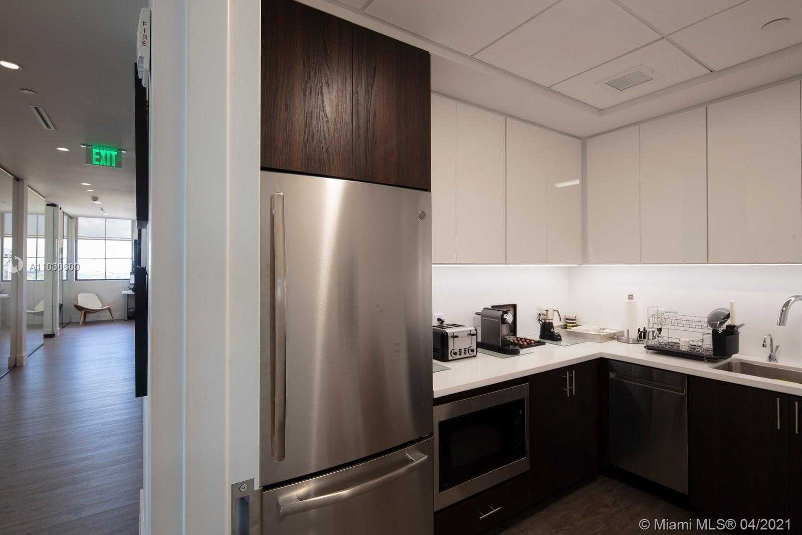 Small Image of 1200 PONCE DE LEON BLVD #900, Coral Gables Number 12
