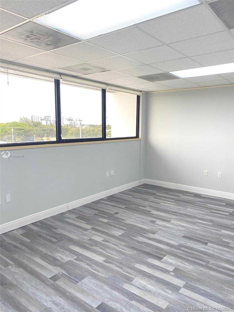 Small Image of 351 SOUTH CYPRESS RD #210M, Pompano Beach Number 10