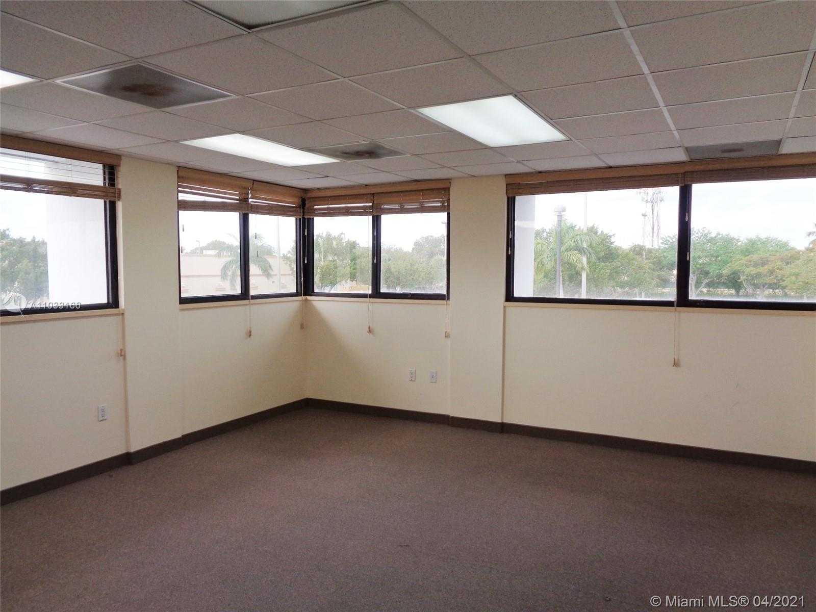 Small Image of 351 SOUTH CYPRESS RD #210M, Pompano Beach Number 18