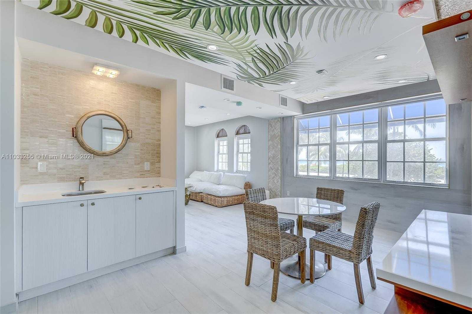 Small Image of 820 OCEAN DR, Miami Beach Number 17