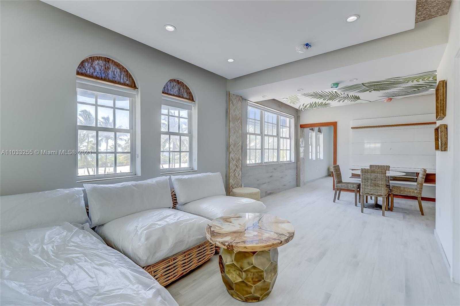 Small Image of 820 OCEAN DR, Miami Beach Number 18