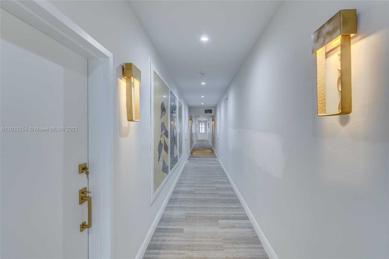 Small Image of 820 OCEAN DR, Miami Beach Number 21