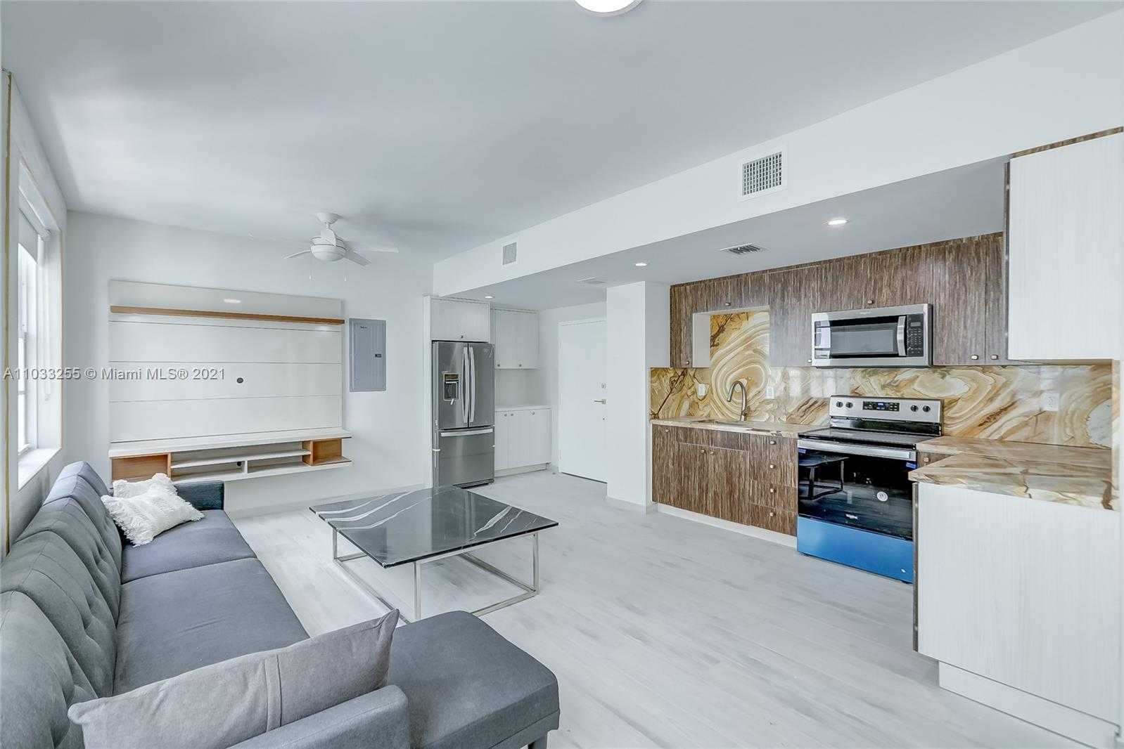 Small Image of 820 OCEAN DR, Miami Beach Number 23