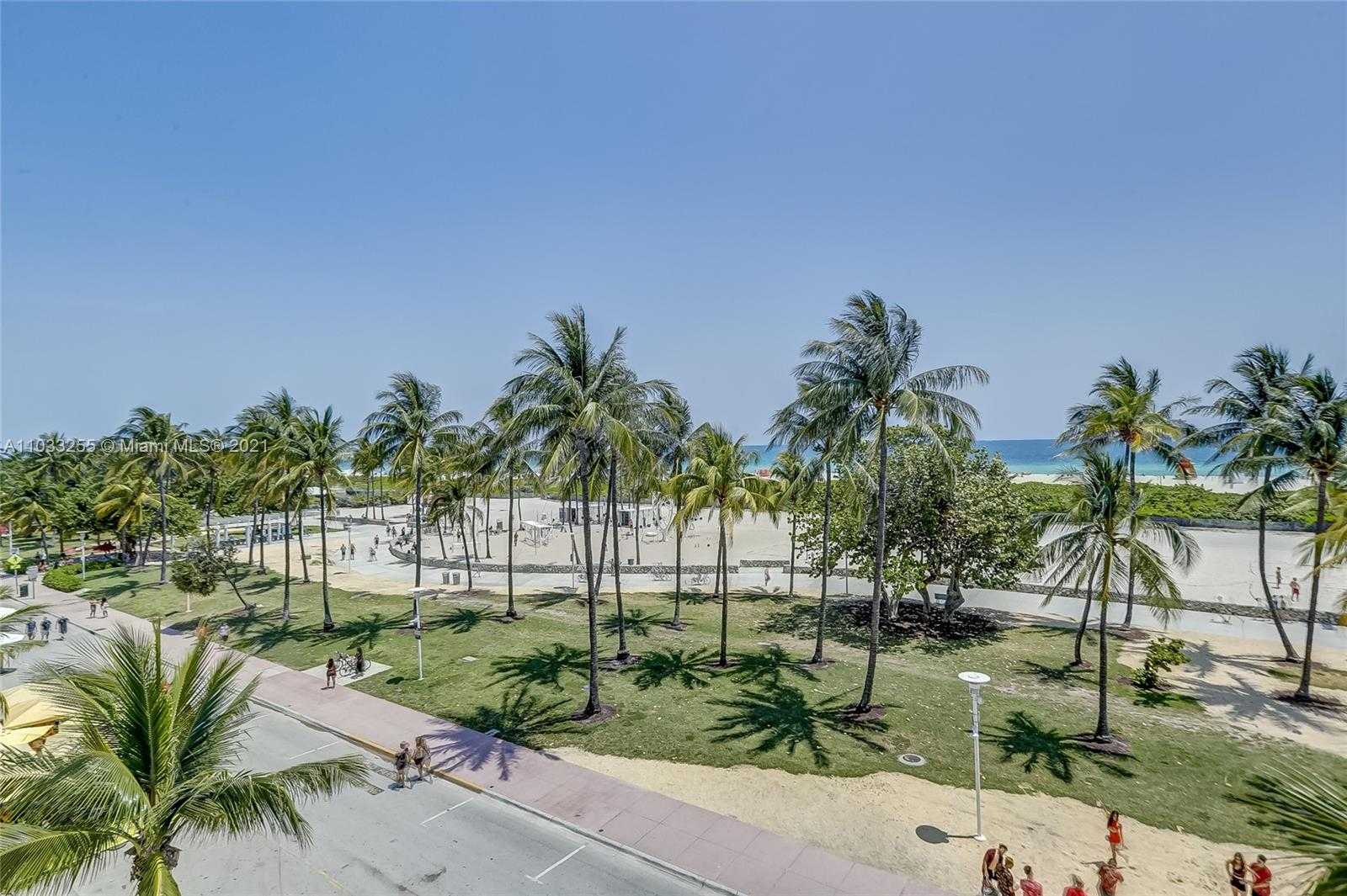 Small Image of 820 OCEAN DR, Miami Beach Number 29