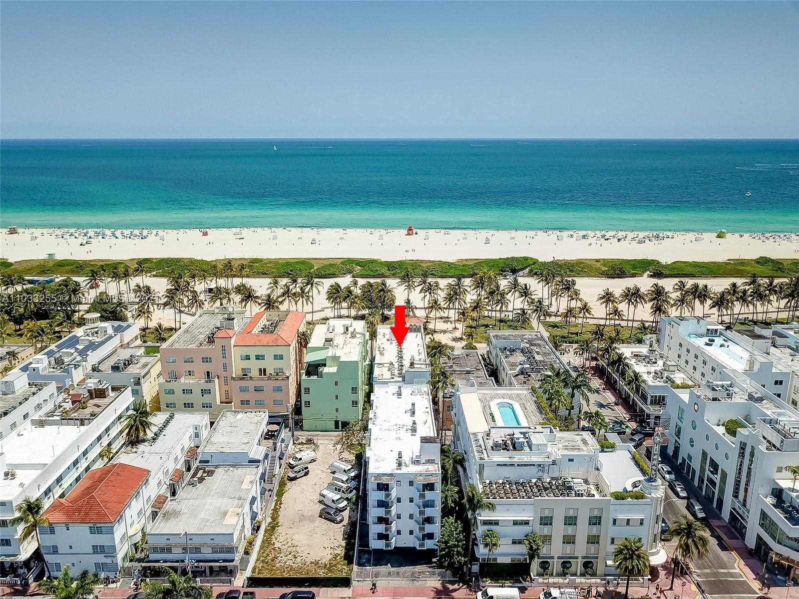 Small Image of 820 OCEAN DR, Miami Beach Number 34