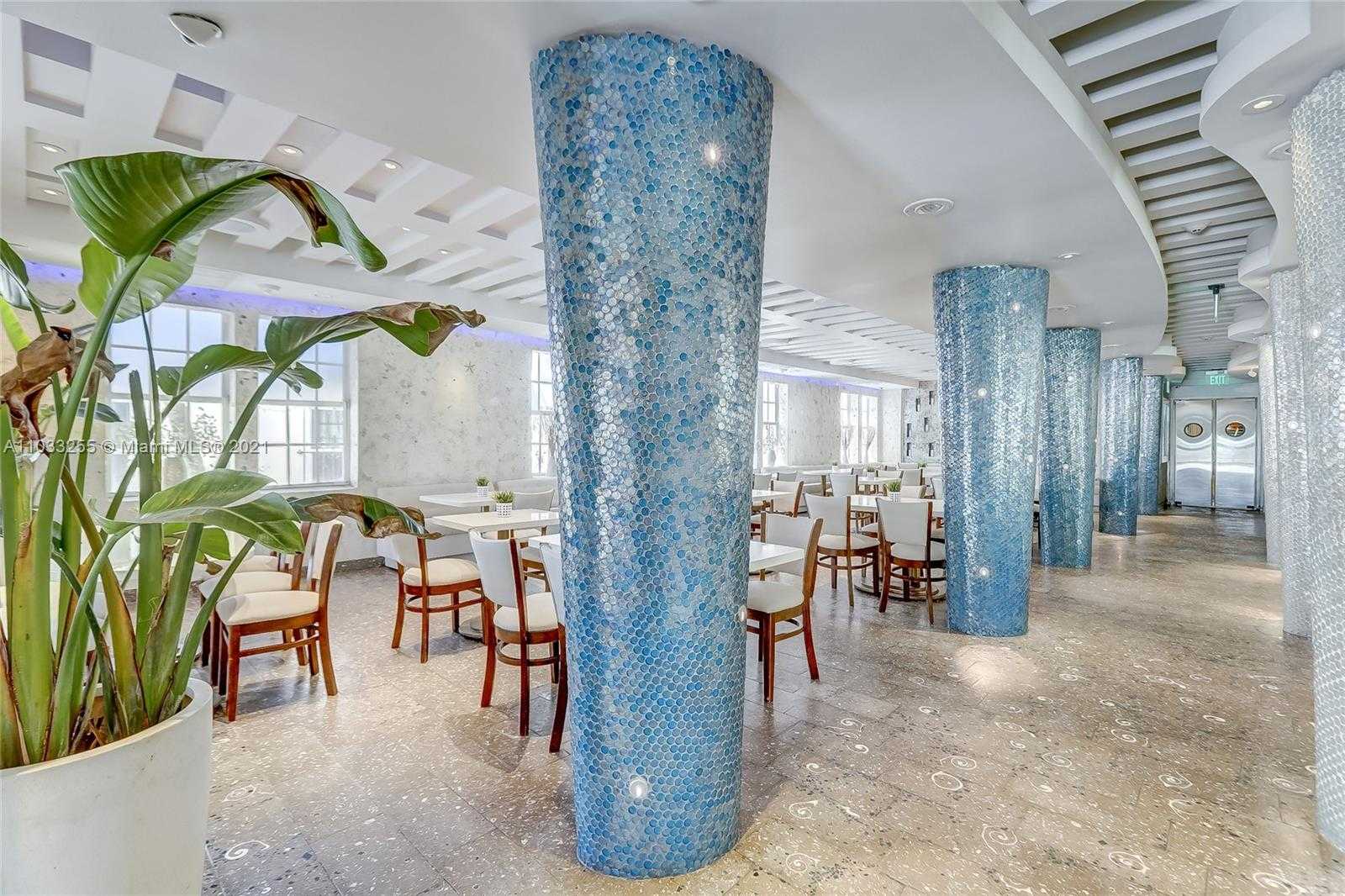 Small Image of 820 OCEAN DR, Miami Beach Number 5