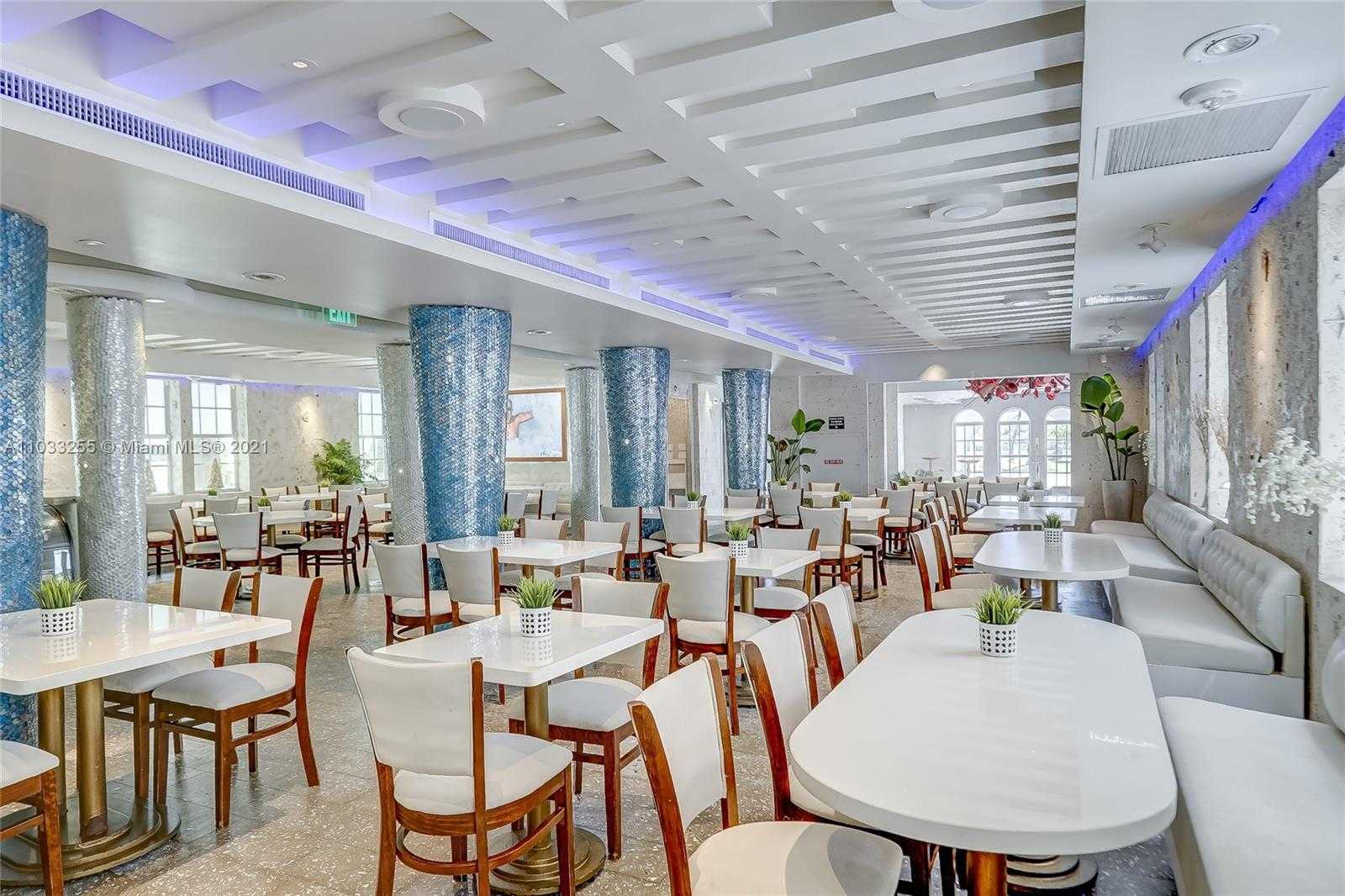 Small Image of 820 OCEAN DR, Miami Beach Number 8