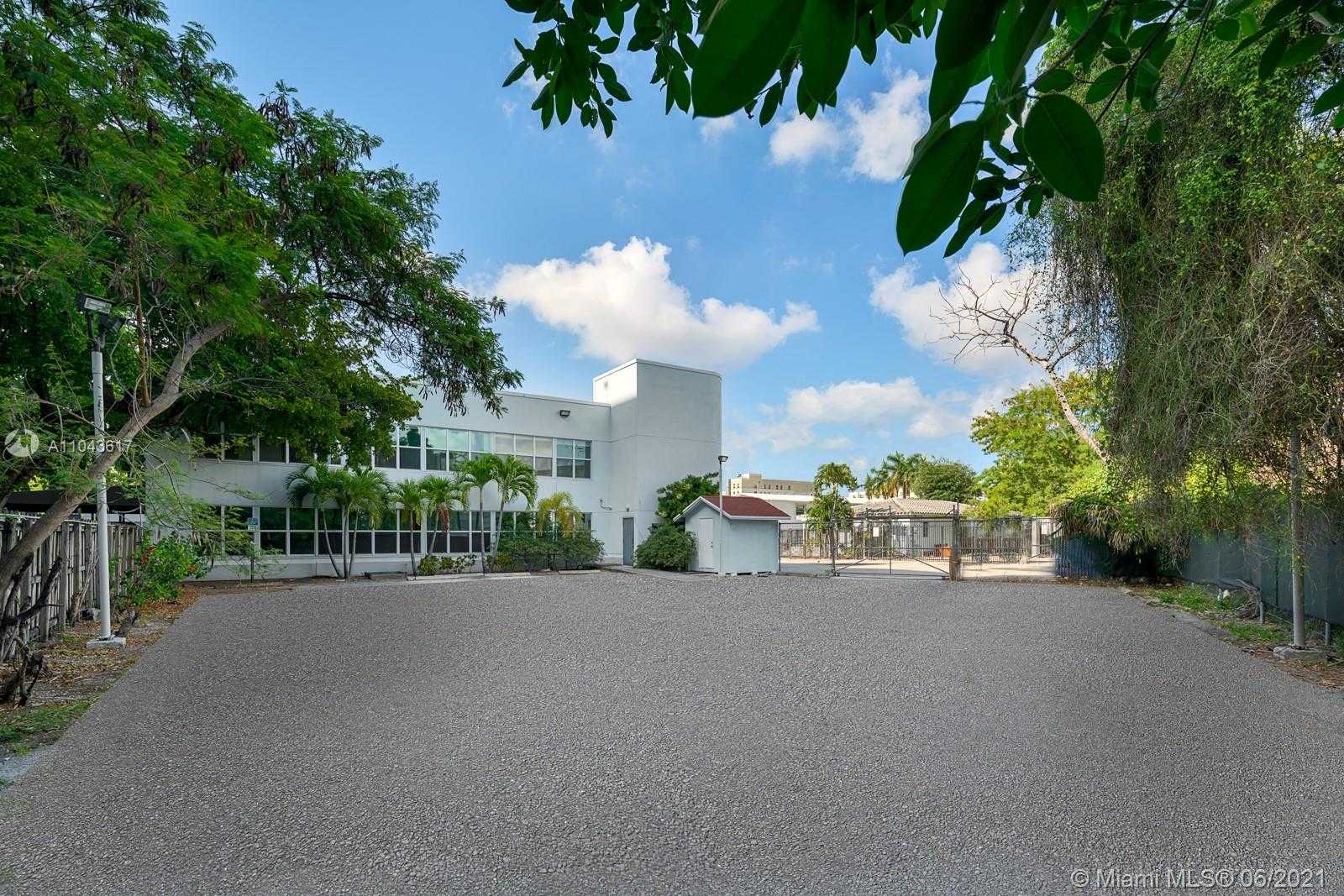 Small Image of 800 NORTH WEST 15TH ST, Miami Number 17