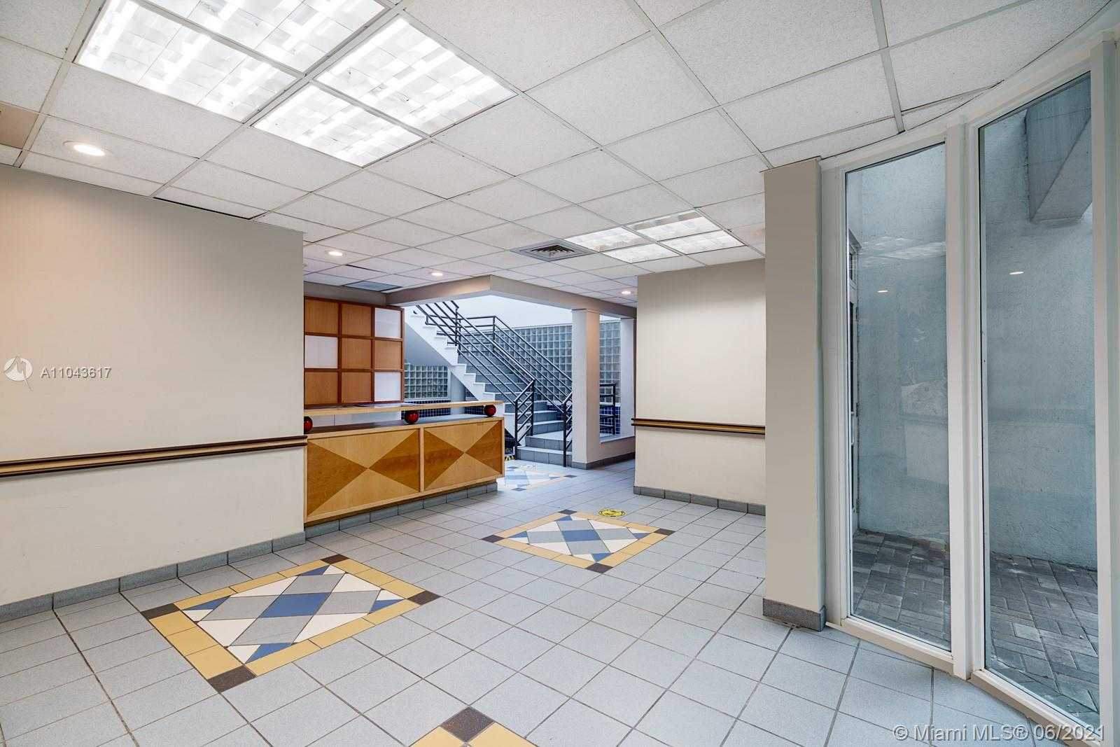 Small Image of 800 NORTH WEST 15TH ST, Miami Number 20