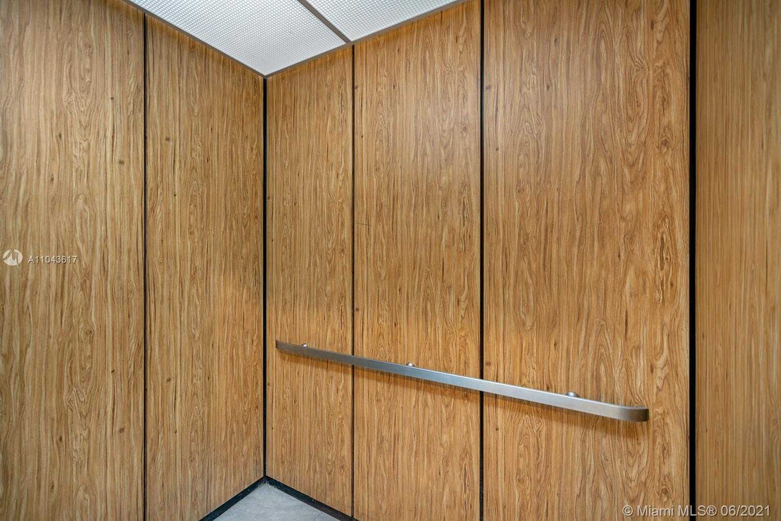 Small Image of 800 NORTH WEST 15TH ST, Miami Number 21