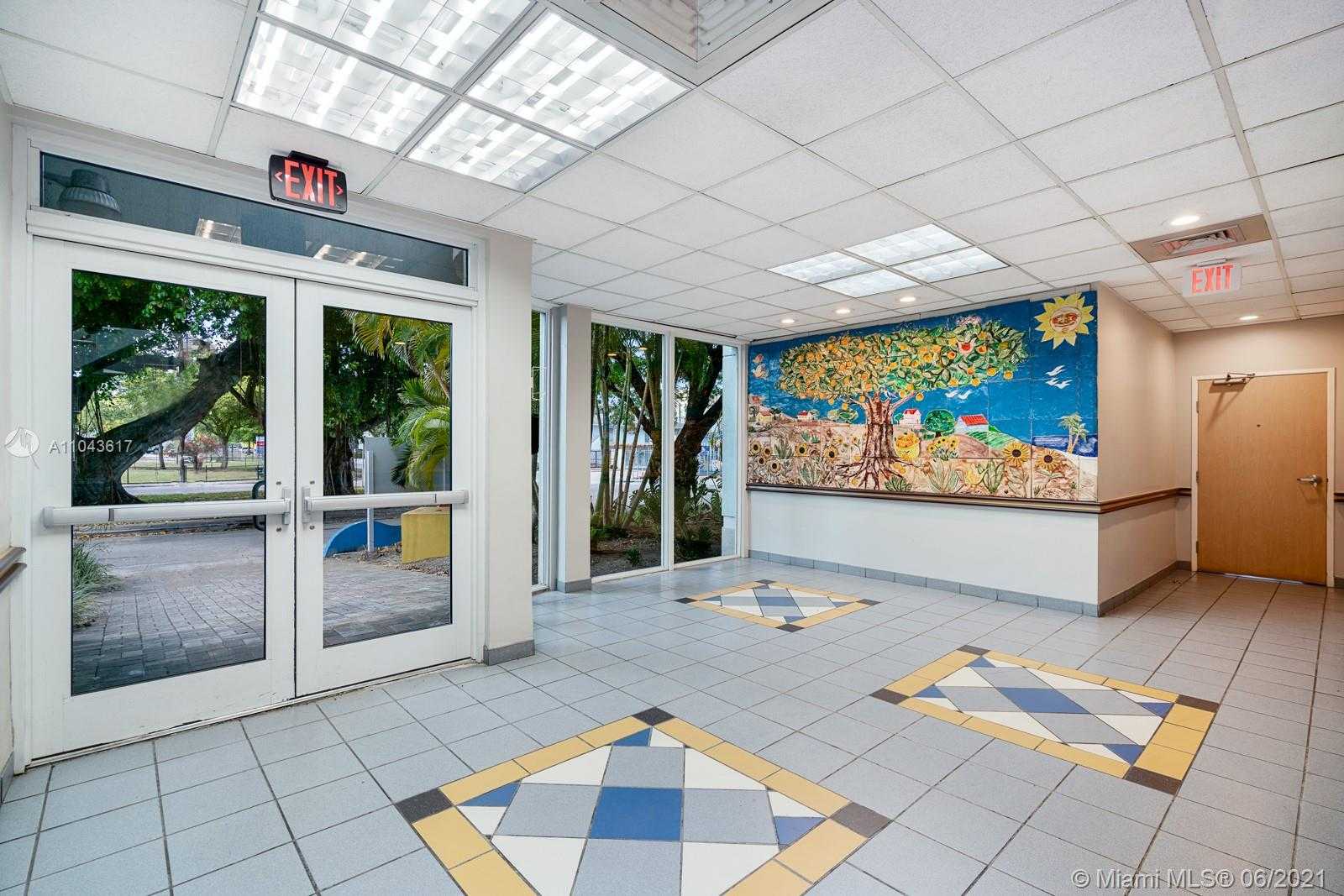 Small Image of 800 NORTH WEST 15TH ST, Miami Number 22