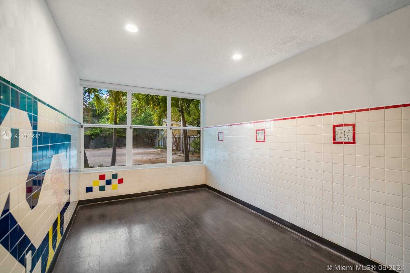 Small Image of 800 NORTH WEST 15TH ST, Miami Number 29