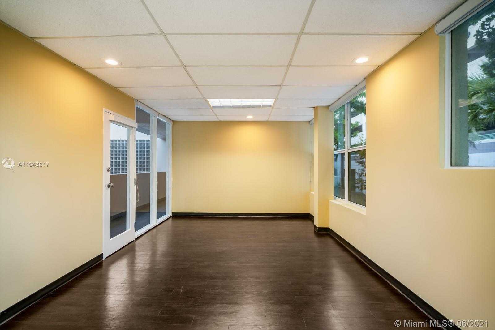 Small Image of 800 NORTH WEST 15TH ST, Miami Number 32
