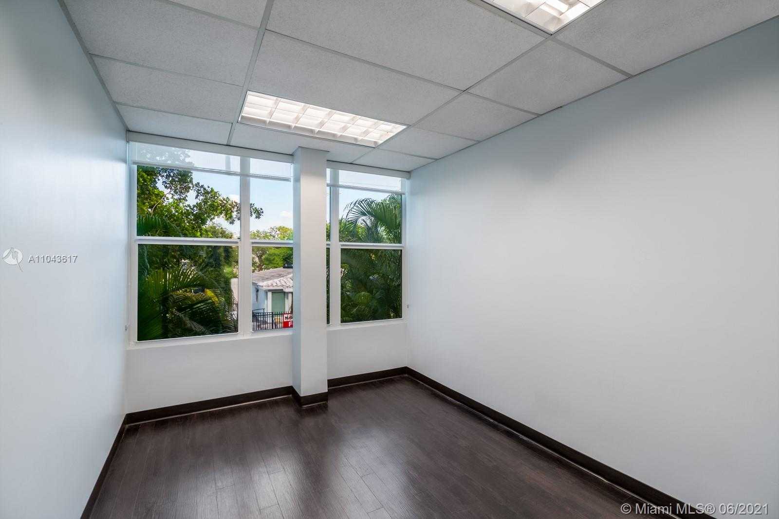 Small Image of 800 NORTH WEST 15TH ST, Miami Number 39