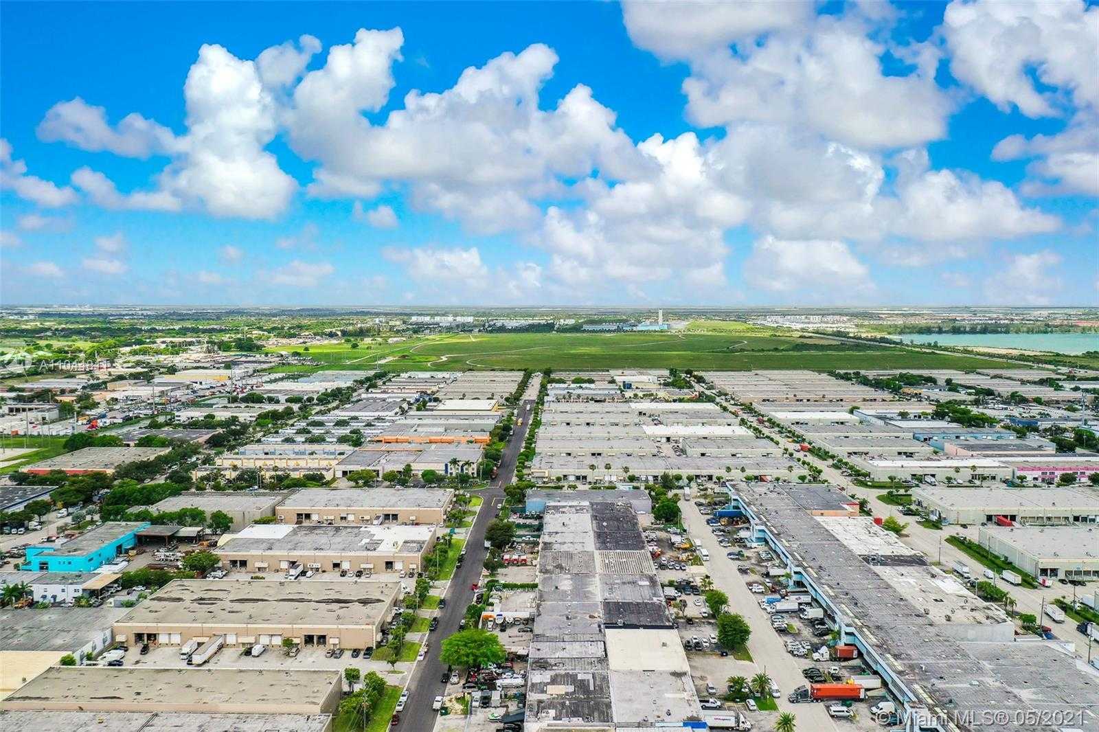 Small Image of 8027 NORTH WEST 66TH ST, Miami Number 20