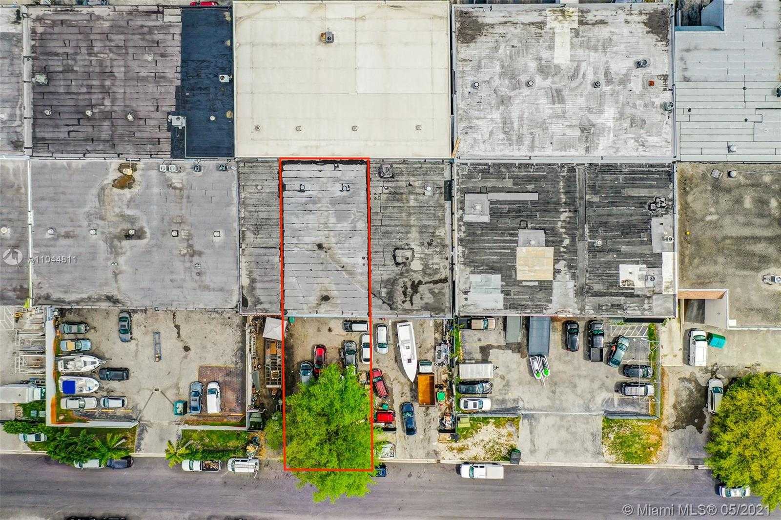 Small Image of 8027 NORTH WEST 66TH ST, Miami Number 21