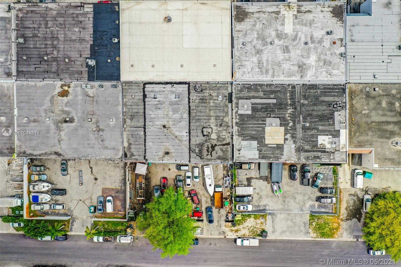 Small Image of 8027 NORTH WEST 66TH ST, Miami Number 22