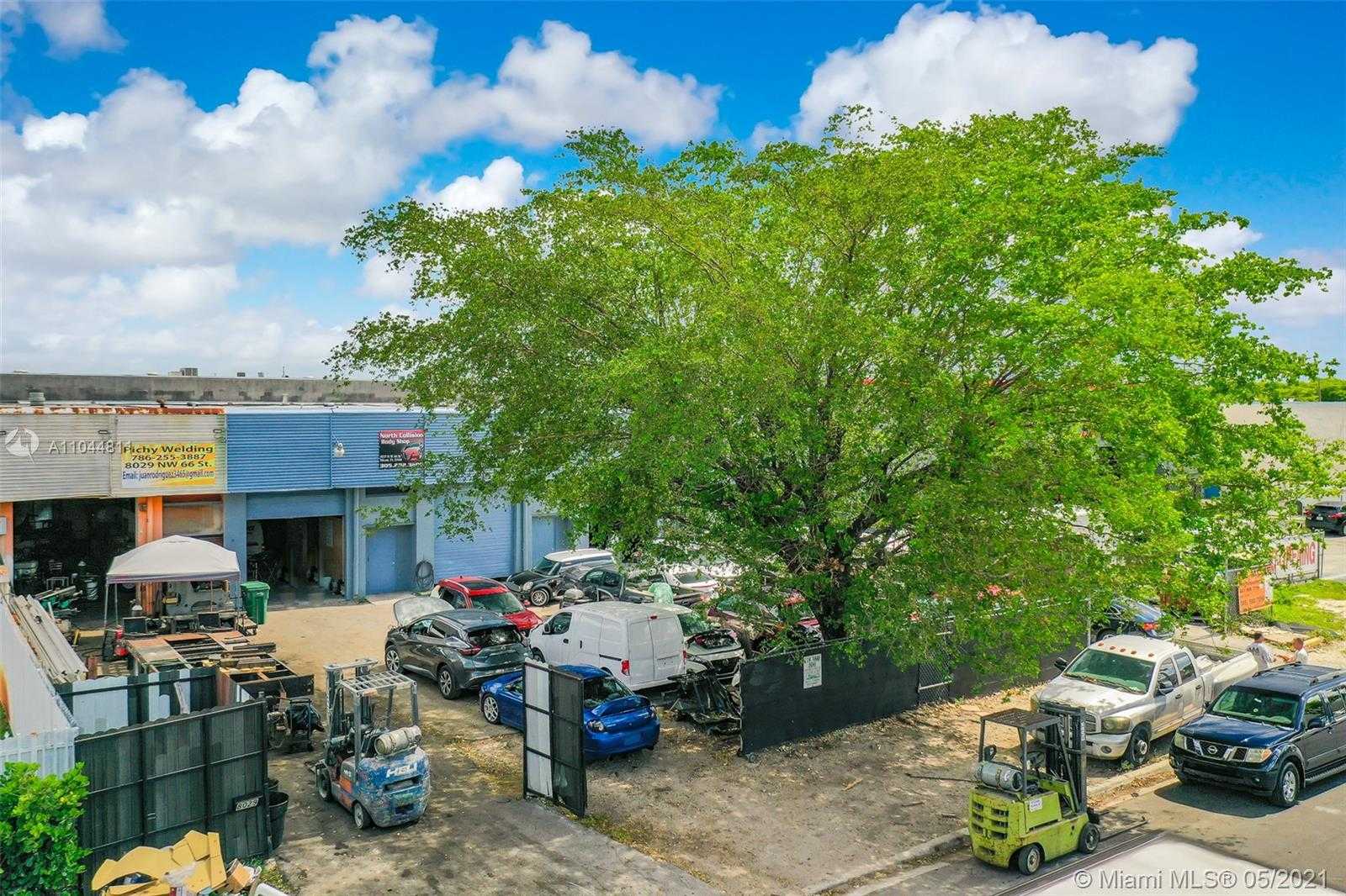 Small Image of 8027 NORTH WEST 66TH ST, Miami Number 4