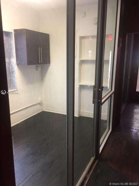 Small Image of 7613 BISCAYNE BLVD, Miami Number 8