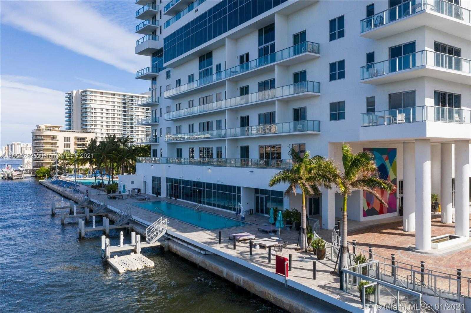 Small Image of 4010 S Ocean Dr, Hollywood, FL 33019, USA Number 4