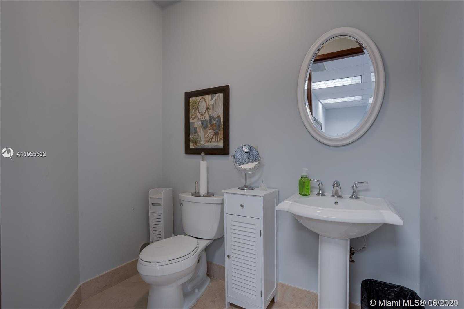 Small Image of 2893 EXECUTIVE PARK DR #204, Weston Number 12
