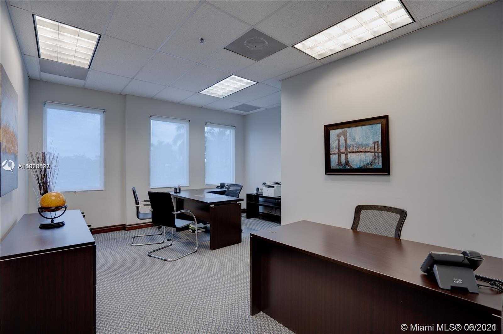 Small Image of 2893 EXECUTIVE PARK DR #204, Weston Number 13