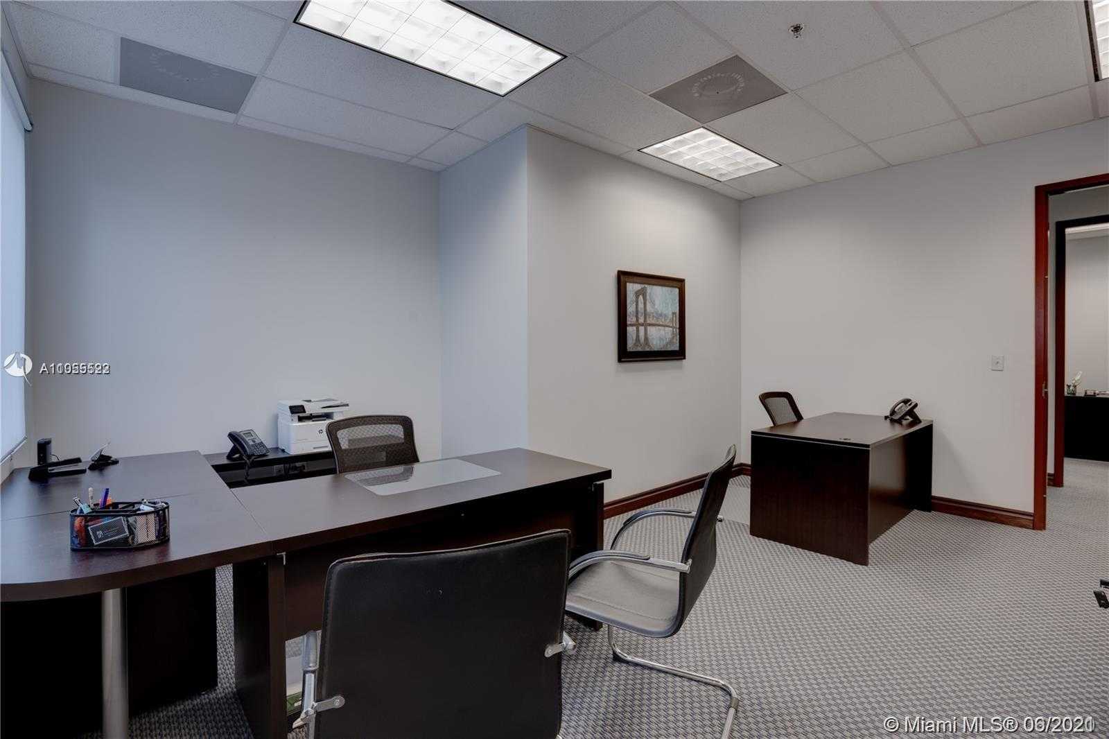 Small Image of 2893 EXECUTIVE PARK DR #204, Weston Number 15