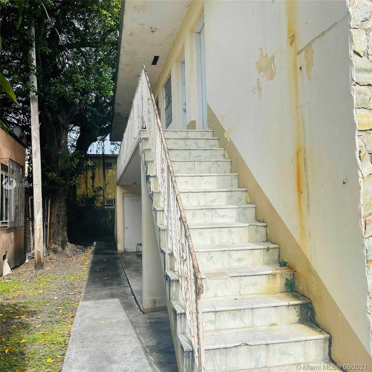 Small Image of 414 SOUTH WEST 15TH AVE, Miami Number 8
