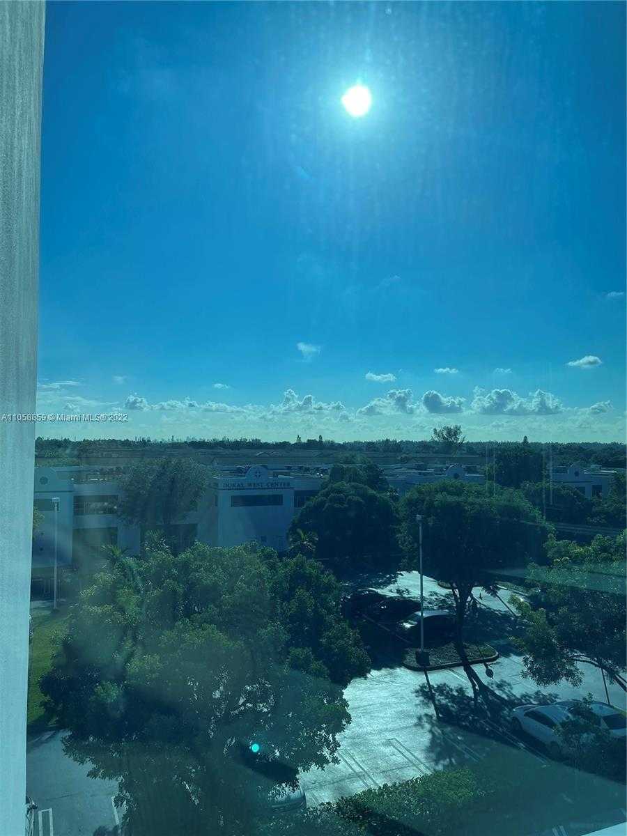Small Image of 10450 NORTH WEST 33RD ST #308, Doral Number 13