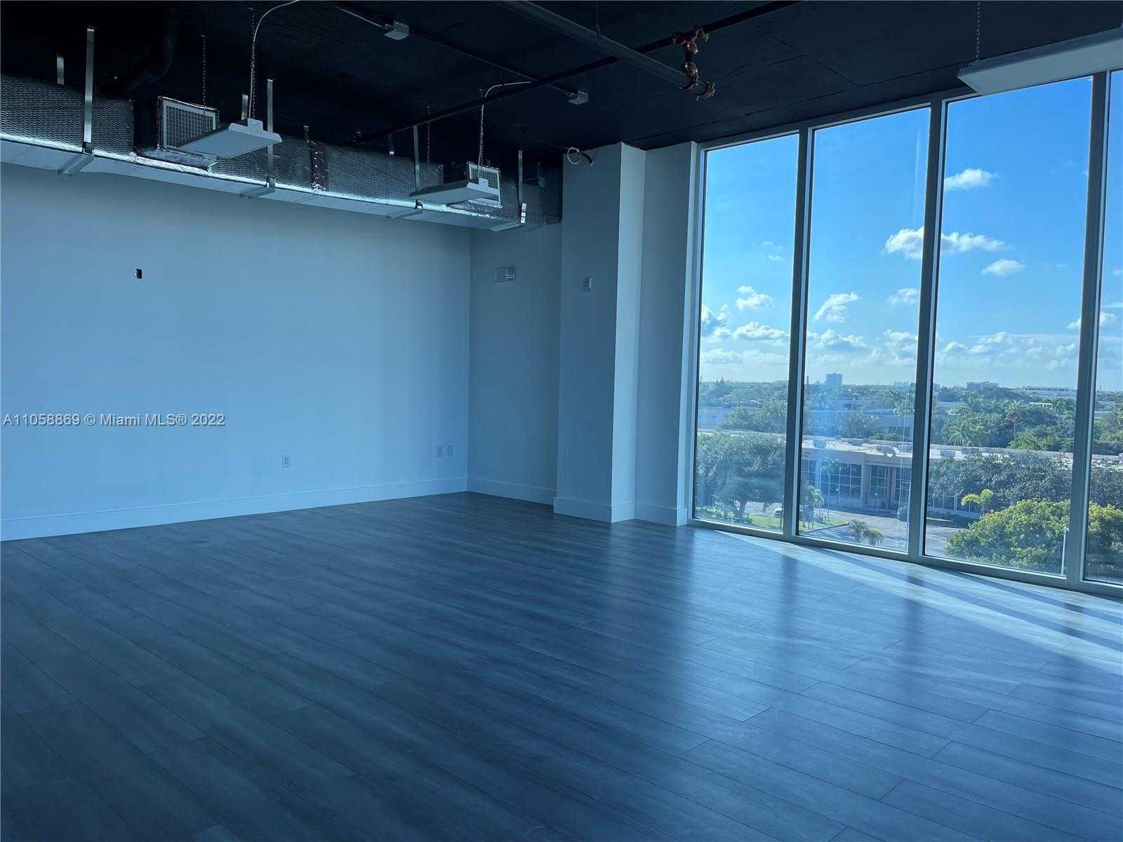 Small Image of 10450 NORTH WEST 33RD ST #405, Doral Number 11