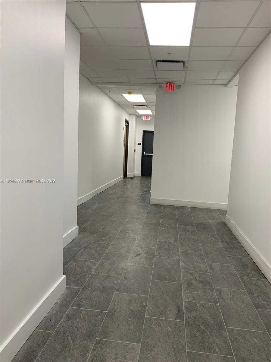Small Image of 10450 NORTH WEST 33RD ST #405, Doral Number 14