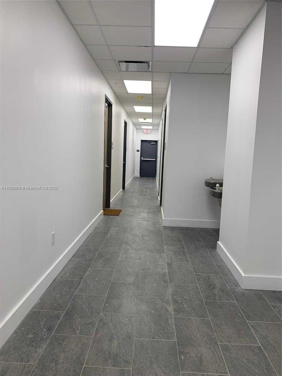 Small Image of 10450 NORTH WEST 33RD ST #405, Doral Number 16