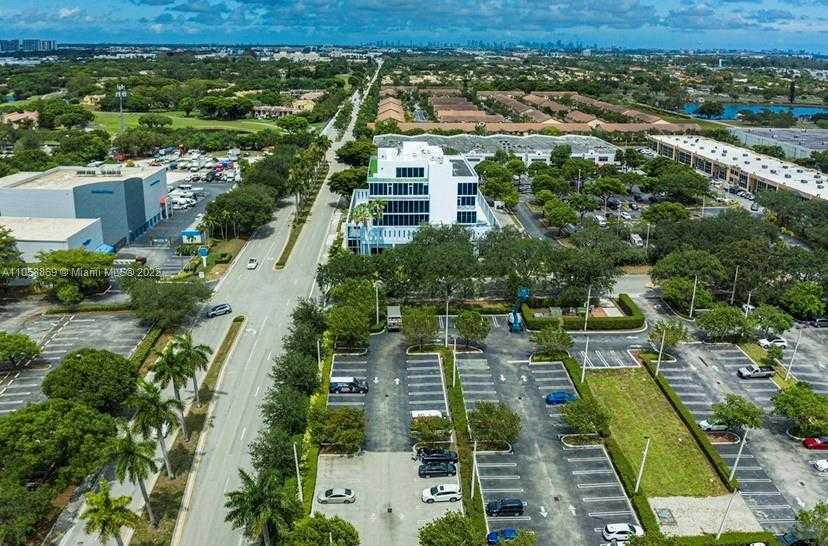 Small Image of 10450 NORTH WEST 33RD ST #405, Doral Number 22