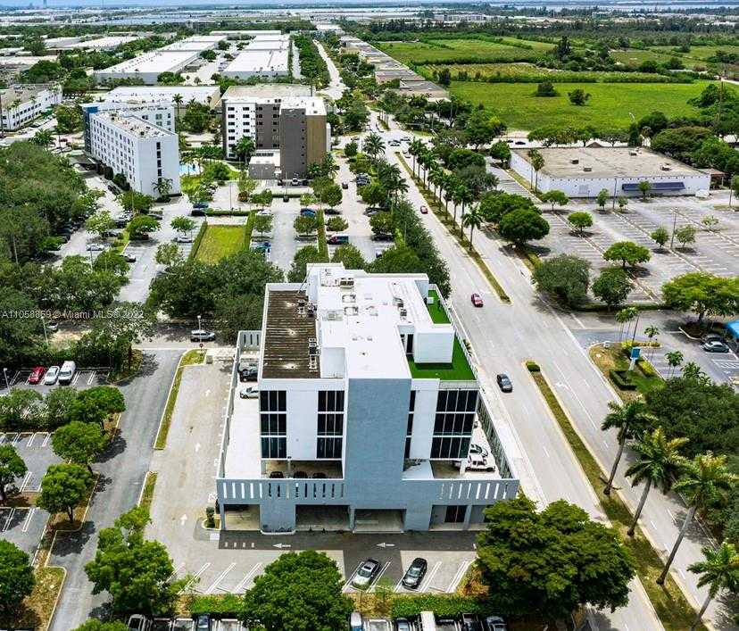 Small Image of 10450 NORTH WEST 33RD ST #405, Doral Number 25