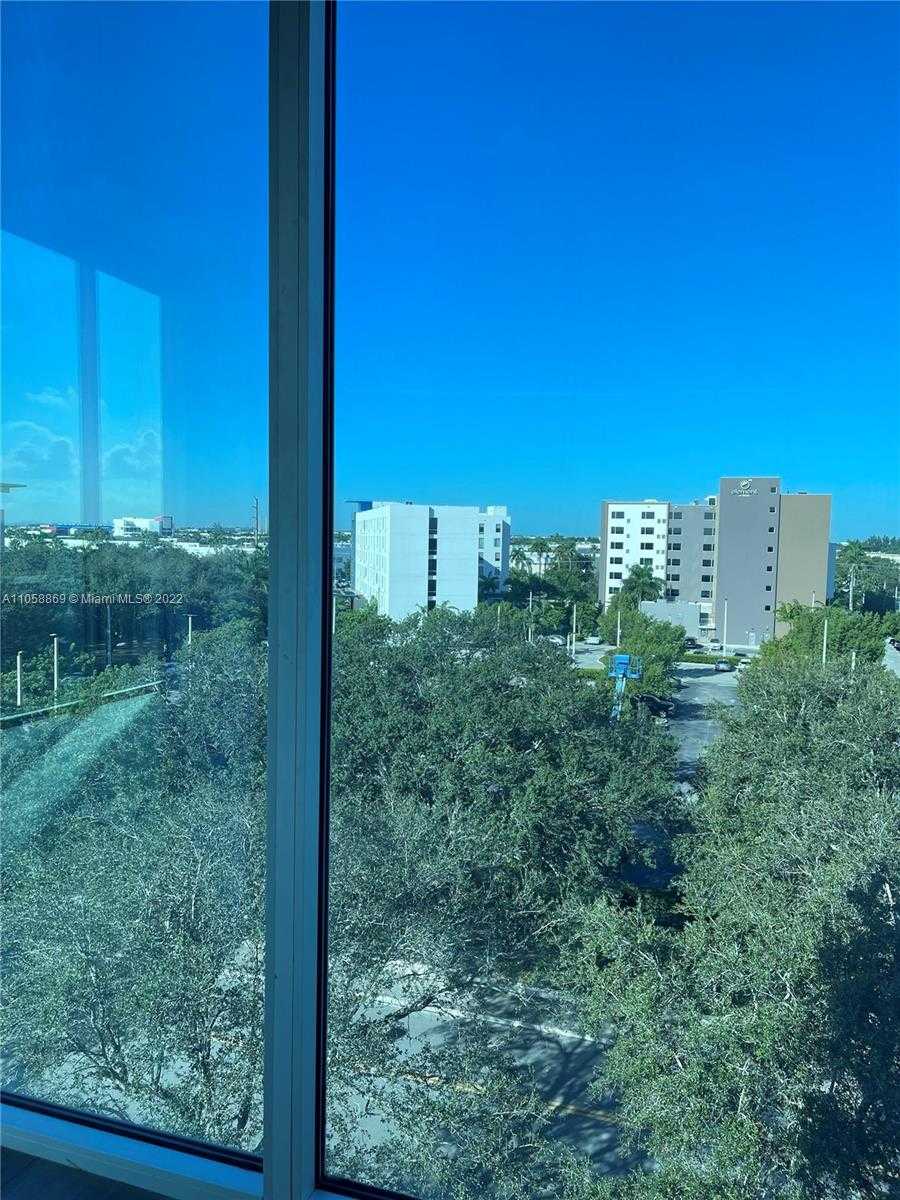 Small Image of 10450 NORTH WEST 33RD ST #405, Doral Number 9