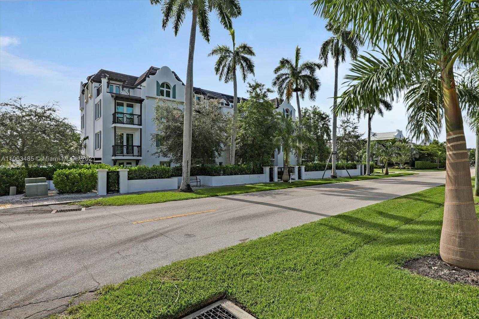 Small Image of 875 9TH ST S, Naples Number 28