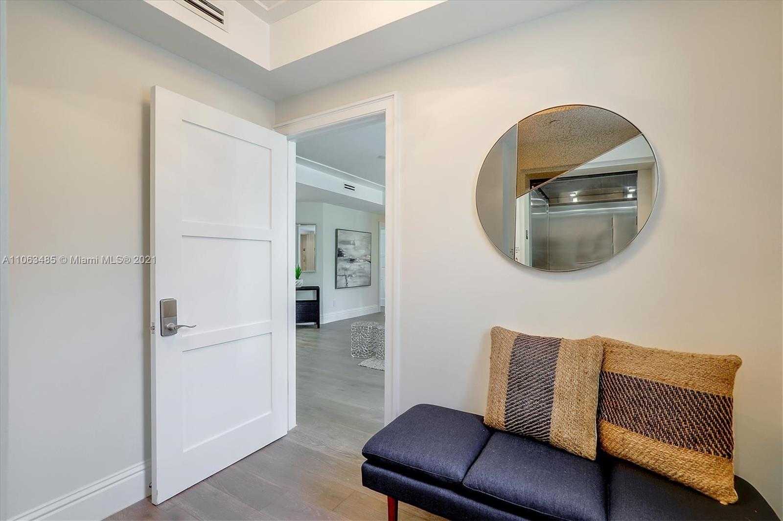 Small Image of 875 9TH ST S, Naples Number 30