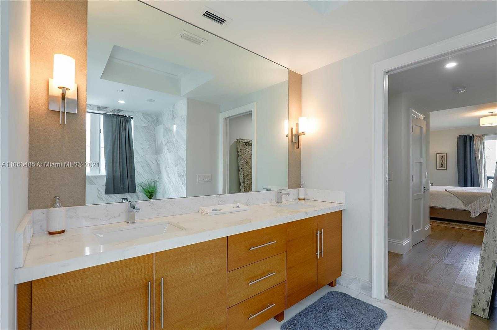 Small Image of 875 9TH ST S, Naples Number 31