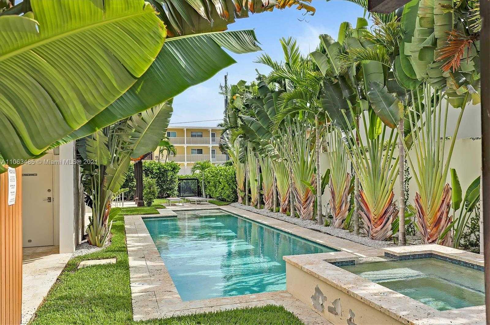 Small Image of 875 9TH ST S, Naples Number 41