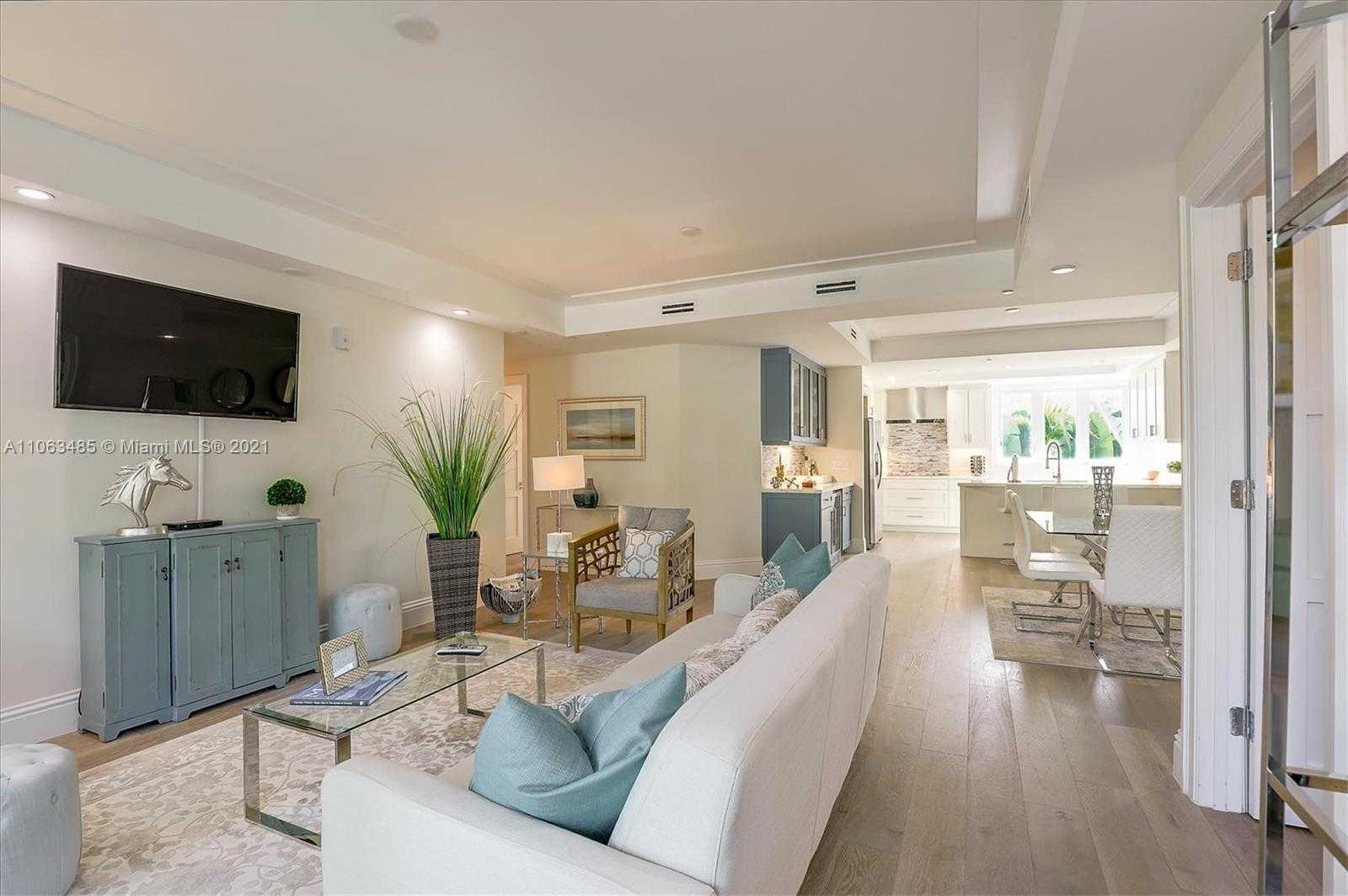 Small Image of 875 9TH ST S, Naples Number 44