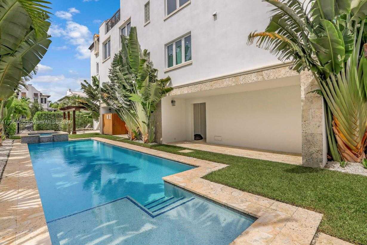 Small Image of 875 9TH ST S, Naples Number 54