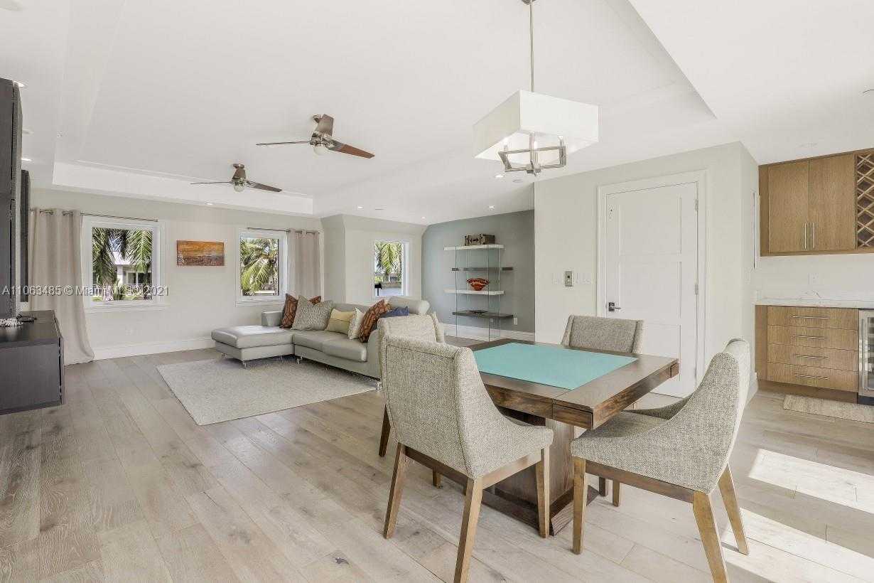 Small Image of 875 9TH ST S, Naples Number 57