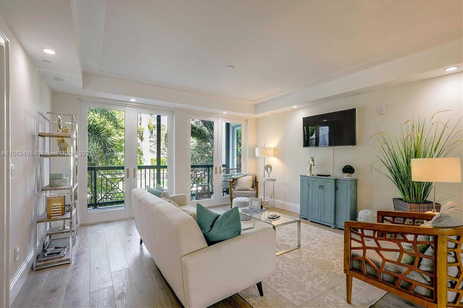 Small Image of 875 9TH ST S, Naples Number 6