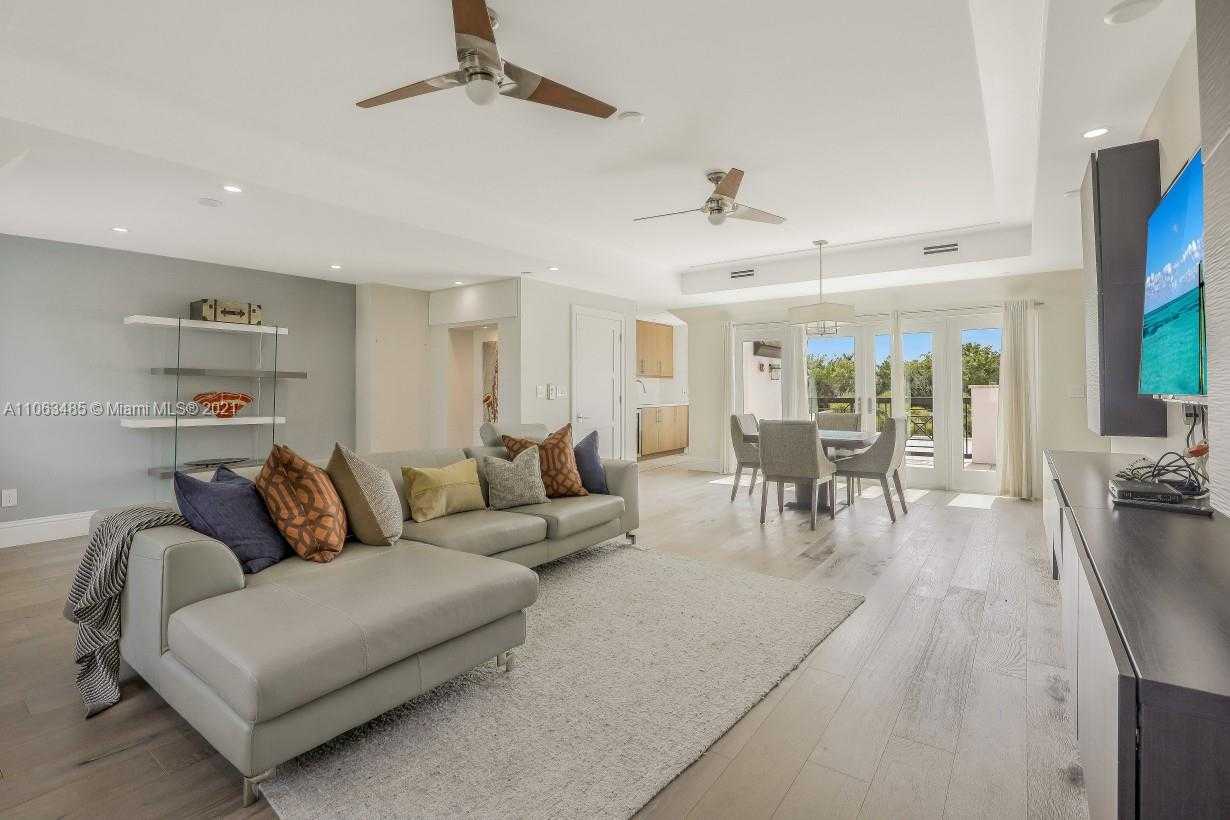 Small Image of 875 9TH ST S, Naples Number 64