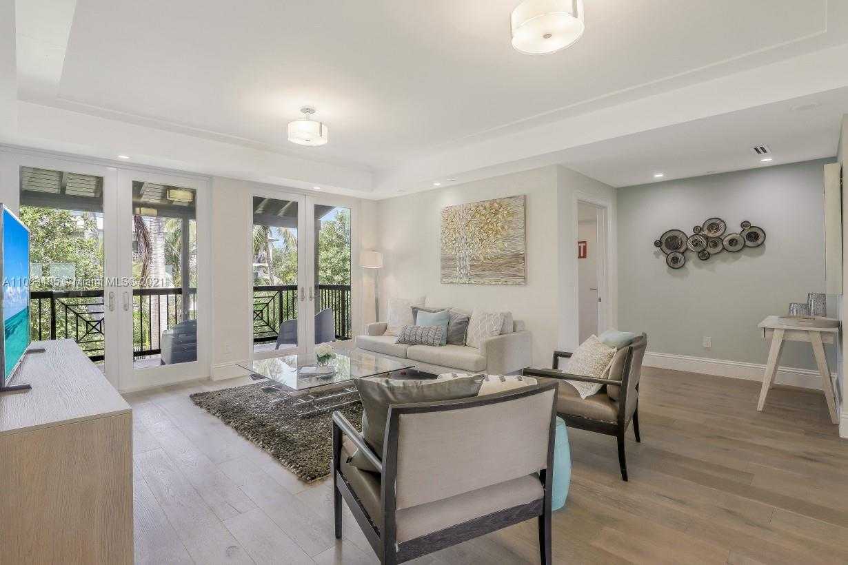 Small Image of 875 9TH ST S, Naples Number 75